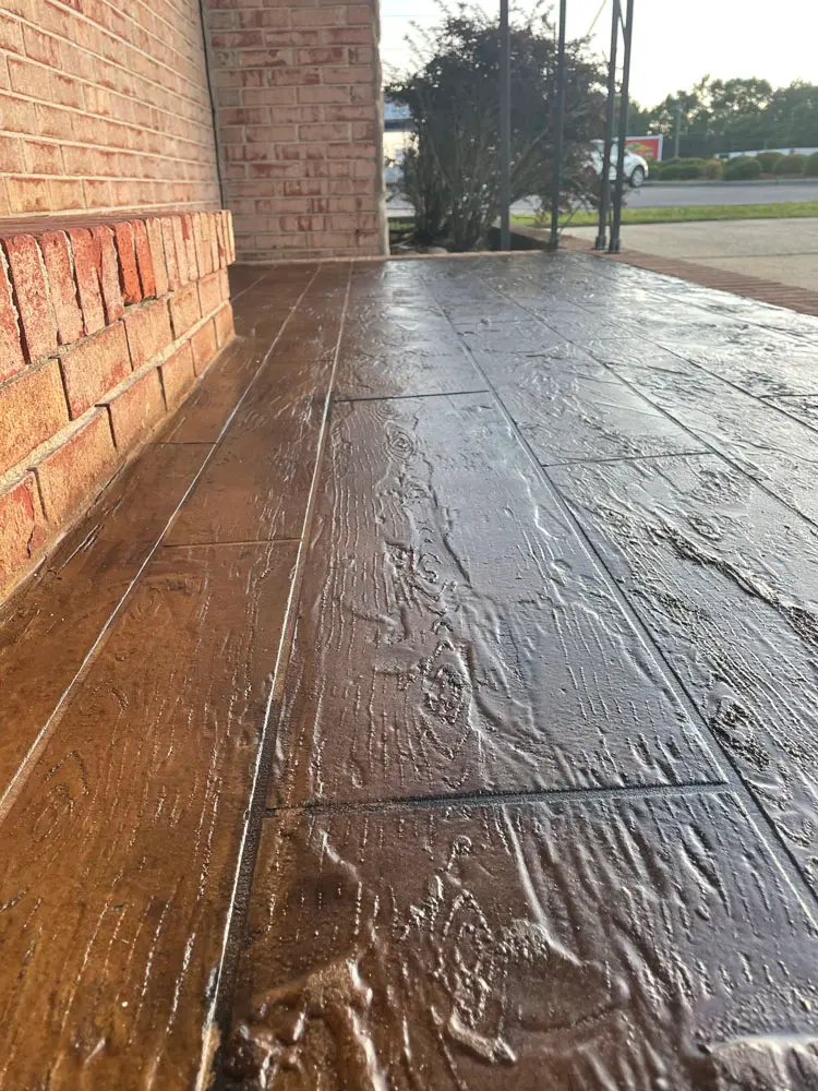 Concrete overlay restoration